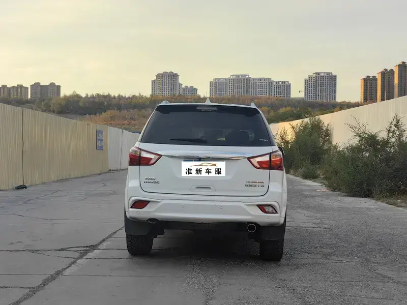 2019 Isuzu MU-X с пробегом 110 000 км