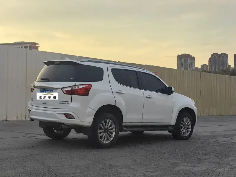 2019 Isuzu MU-X с пробегом 110 000 км