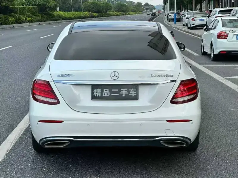 2019 Mercedes-Benz E-Класс с пробегом 100 000 км