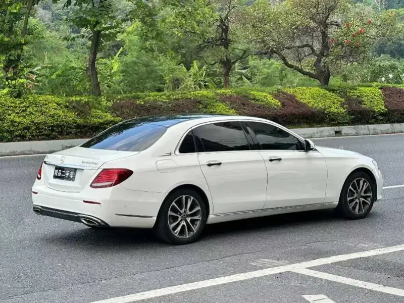 2019 Mercedes-Benz E-Класс с пробегом 100 000 км