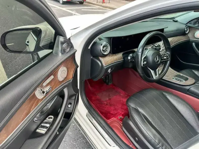 2019 Mercedes-Benz E-Класс с пробегом 100 000 км