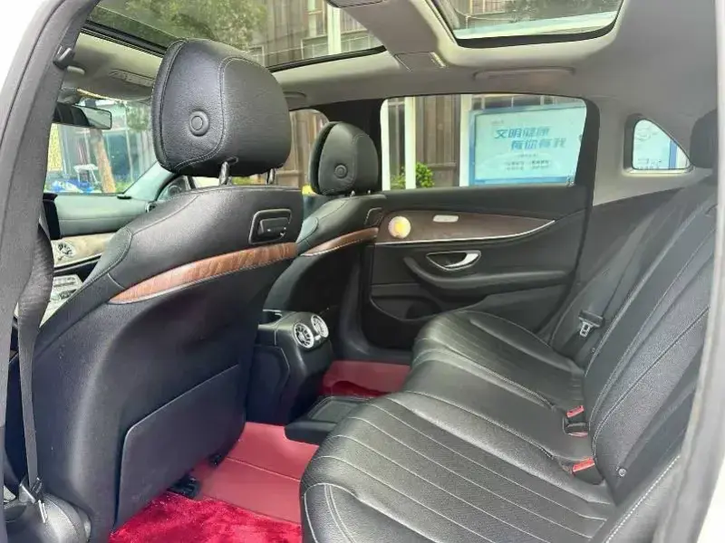 2019 Mercedes-Benz E-Класс с пробегом 100 000 км