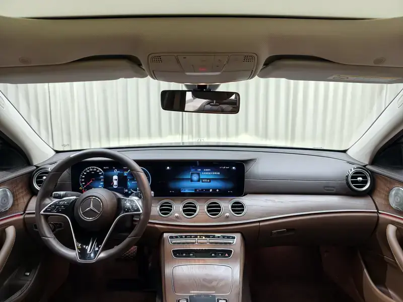2023 Mercedes-Benz E-Класс с пробегом 83 000 км