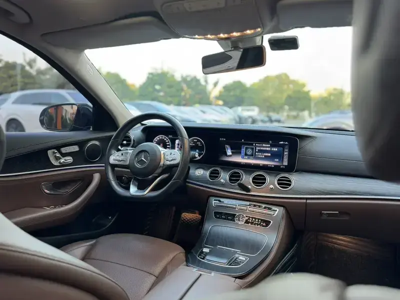 2019 Mercedes-Benz E-Класс с пробегом 71 900 км