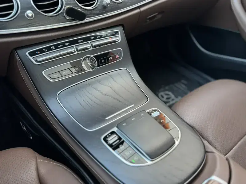 2019 Mercedes-Benz E-Класс с пробегом 71 900 км