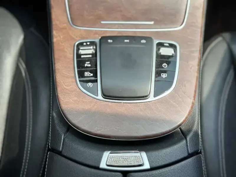 2019 Mercedes-Benz E-Класс с пробегом 86 000 км