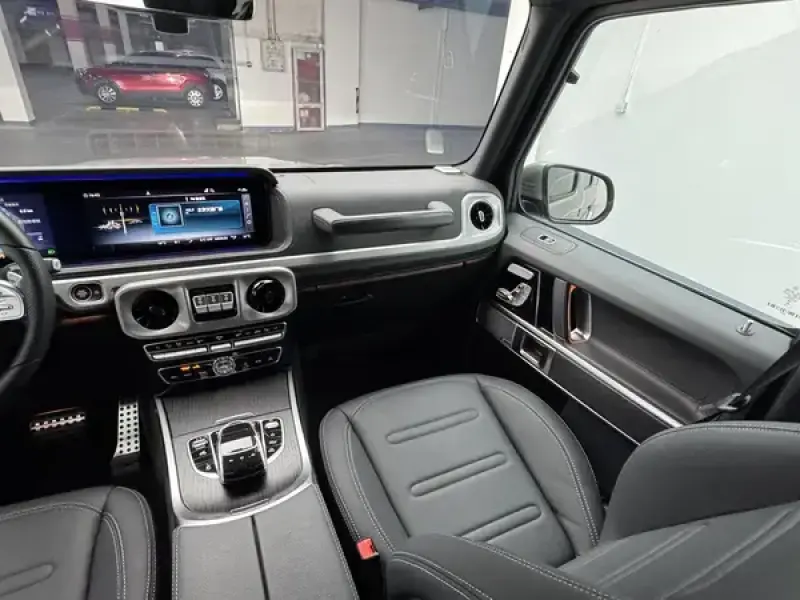 2024 Mercedes-Benz G-Класс с пробегом 7 500 км