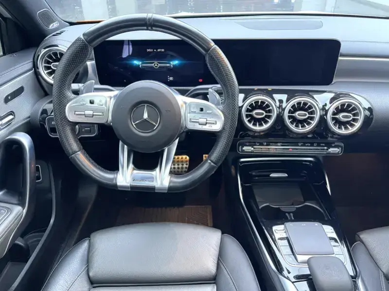 2019 Mercedes-Benz A-Класс AMG с пробегом 69 000 км