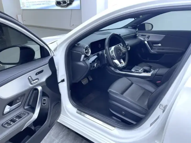 2019 Mercedes-Benz A-Класс AMG с пробегом 69 000 км