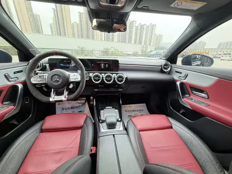 2020 Mercedes-Benz A-Класс AMG с пробегом 71 000 км