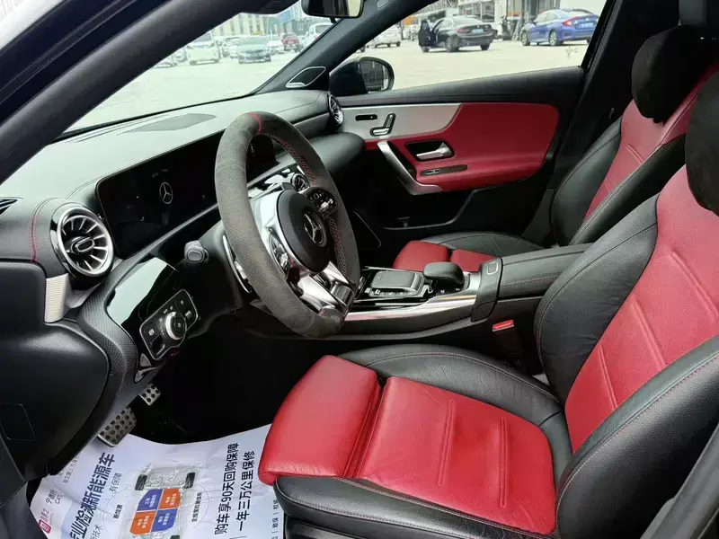 2020 Mercedes-Benz A-Класс AMG с пробегом 71 000 км
