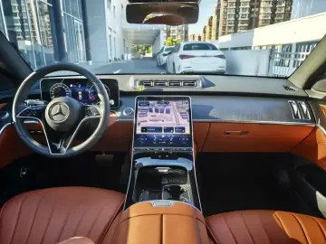 2023 Mercedes-Benz S-Класс с пробегом 18 000 км