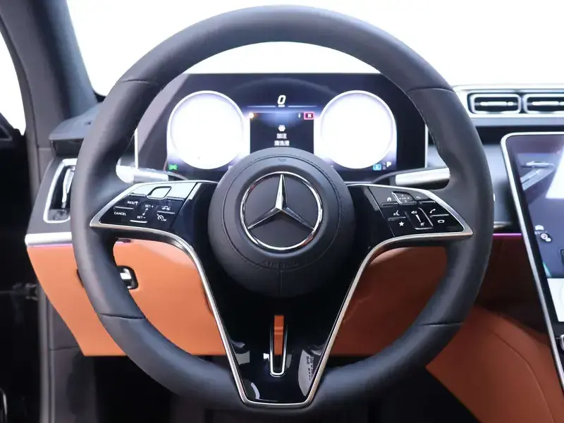 2026 Mercedes-Benz S-Класс с пробегом 9 200 км