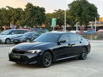 2025 BMW 3 серии с пробегом 30 000 км