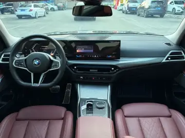 2025 BMW 3 серии с пробегом 30 000 км