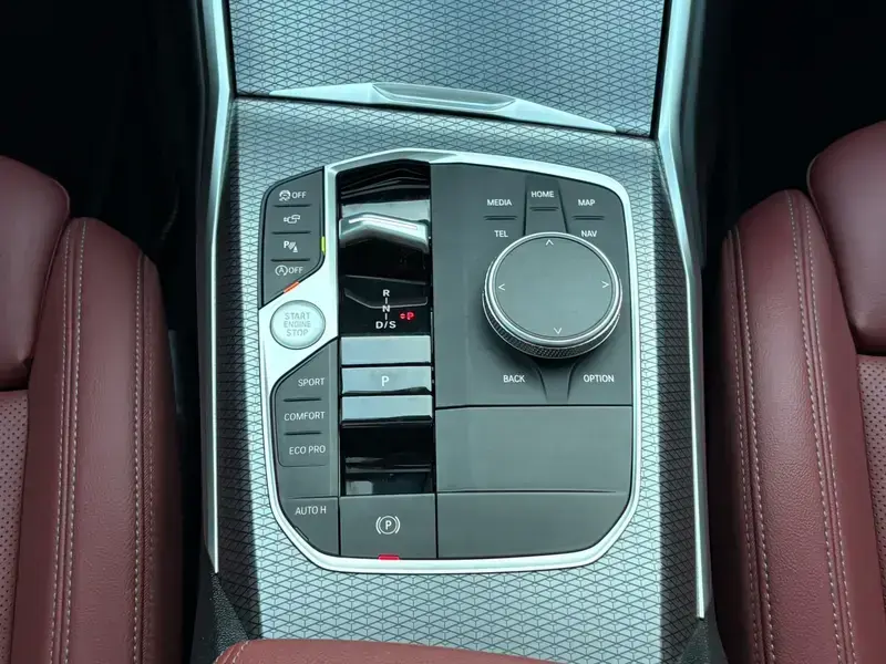 2025 BMW 3 серии с пробегом 30 000 км