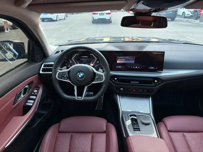2025 BMW 3 серии с пробегом 30 000 км