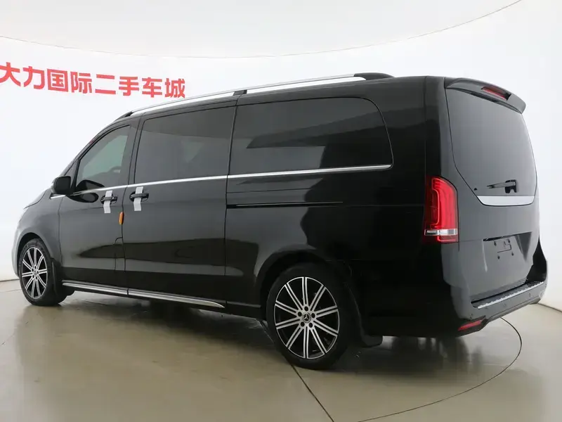 2022 Mercedes-Benz V-Класс с пробегом 74 000 км