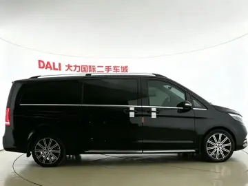 2022 Mercedes-Benz V-Класс с пробегом 74 000 км