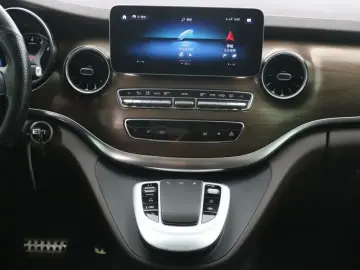 2022 Mercedes-Benz V-Класс с пробегом 74 000 км