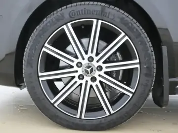 2022 Mercedes-Benz V-Класс с пробегом 74 000 км