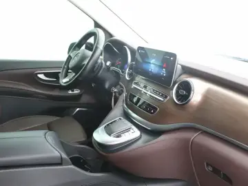 2022 Mercedes-Benz V-Класс с пробегом 74 000 км