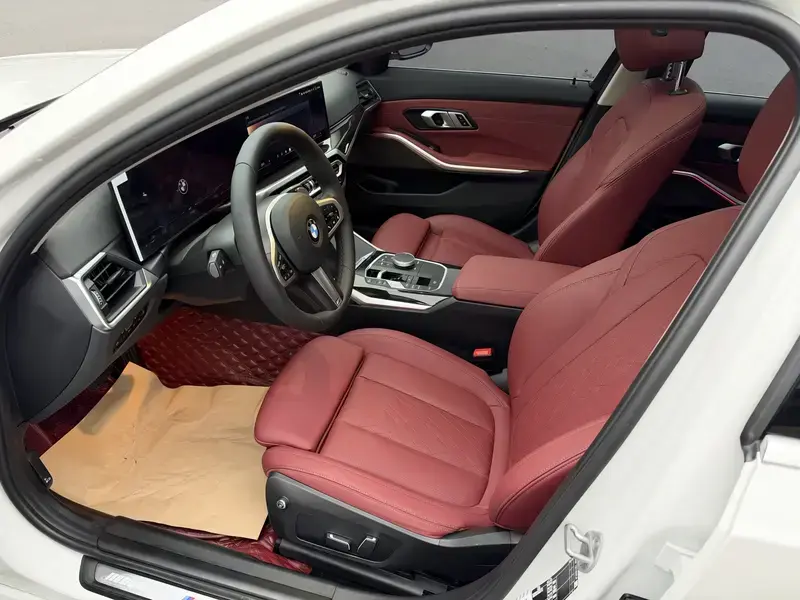 2025 BMW 3 серии с пробегом 22 100 км