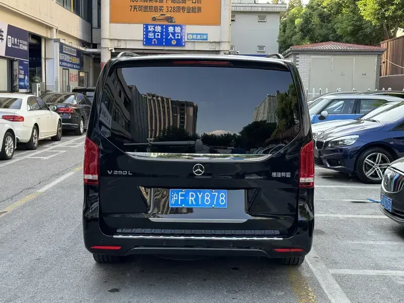 2021 Mercedes-Benz V-Класс с пробегом 142 000 км