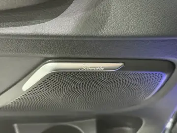 2022 Mercedes-Benz V-Класс с пробегом 53 000 км