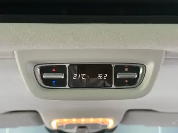 2022 Mercedes-Benz V-Класс с пробегом 53 000 км