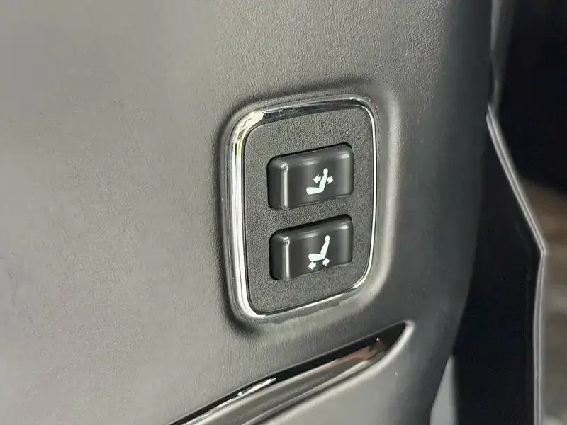2022 Mercedes-Benz V-Класс с пробегом 53 000 км