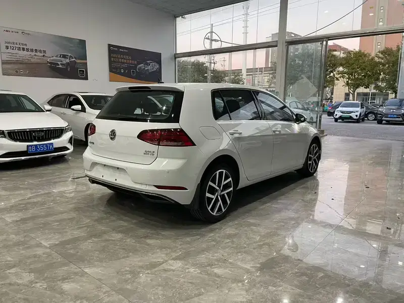 2020 Volkswagen Golf с пробегом 52 000 км