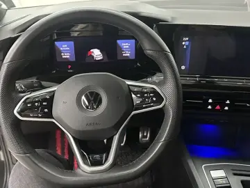 2023 Volkswagen Golf с пробегом 23 000 км