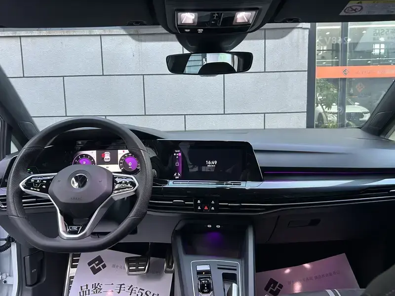 2023 Volkswagen Golf с пробегом 23 000 км