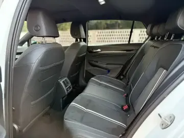 2021 Volkswagen Golf с пробегом 32 000 км