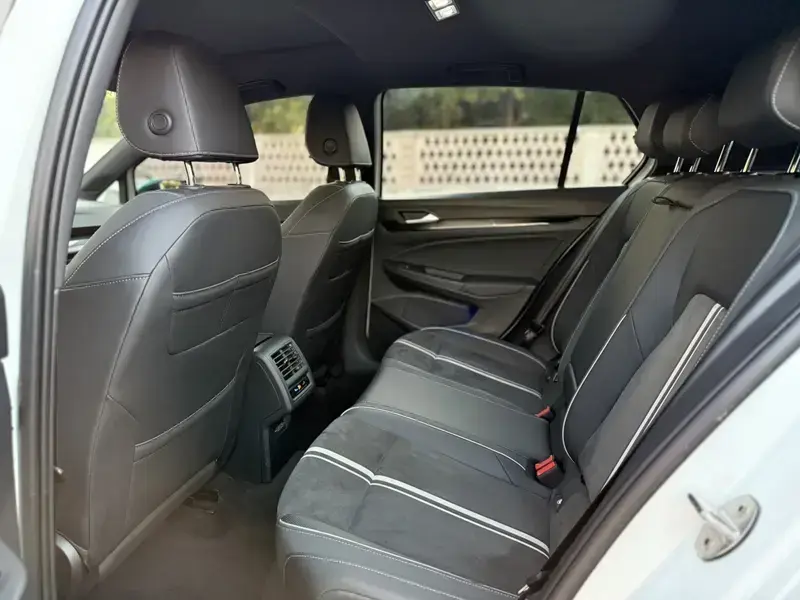 2021 Volkswagen Golf с пробегом 32 000 км