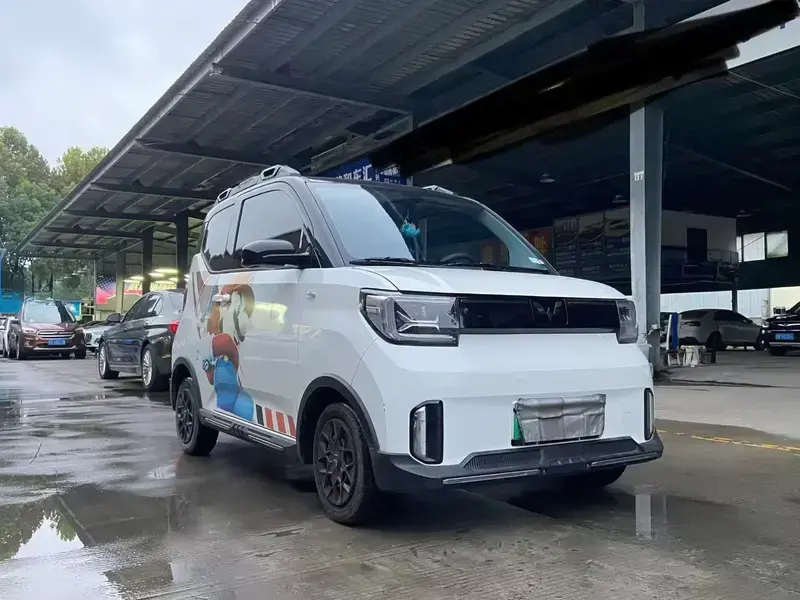2022 Wuling Mini EV с пробегом 35 000 км