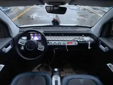 2022 Wuling Mini EV с пробегом 35 000 км
