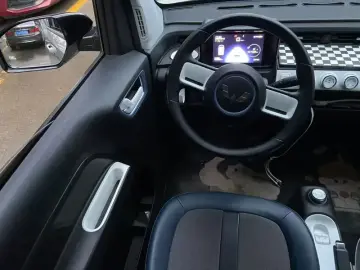 2022 Wuling Mini EV с пробегом 35 000 км