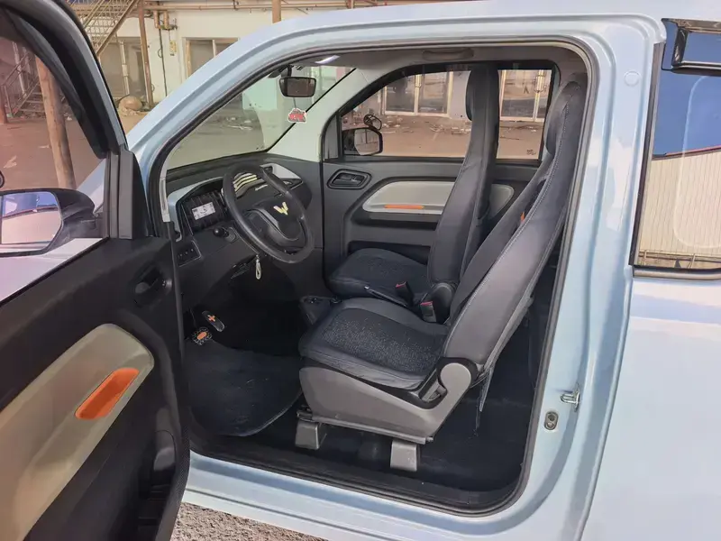 2022 Wuling Mini EV с пробегом 33 000 км