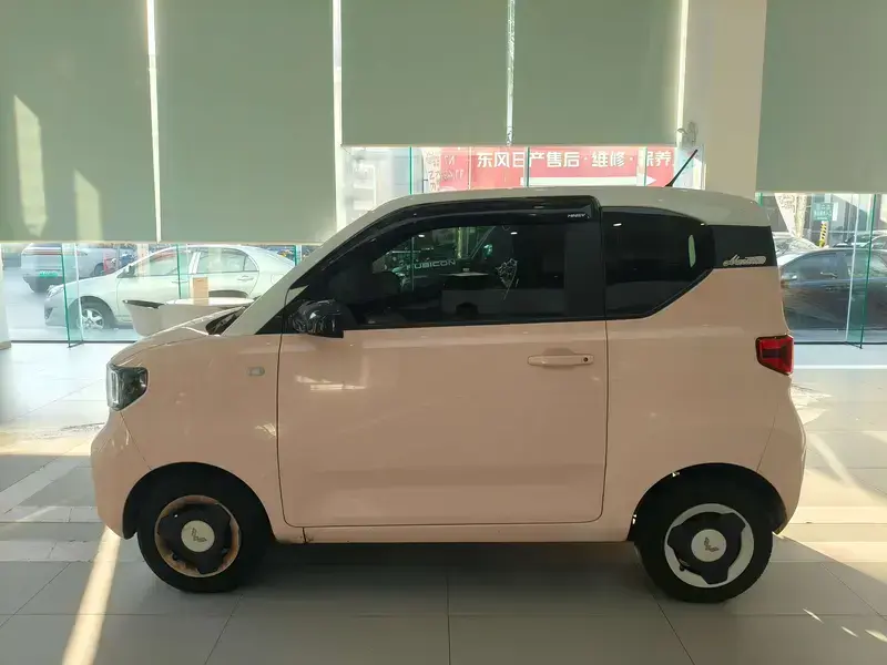 2021 Wuling Mini EV с пробегом 61 000 км