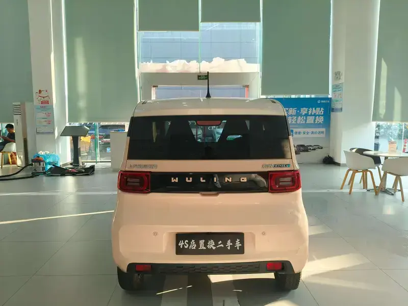 2021 Wuling Mini EV с пробегом 61 000 км