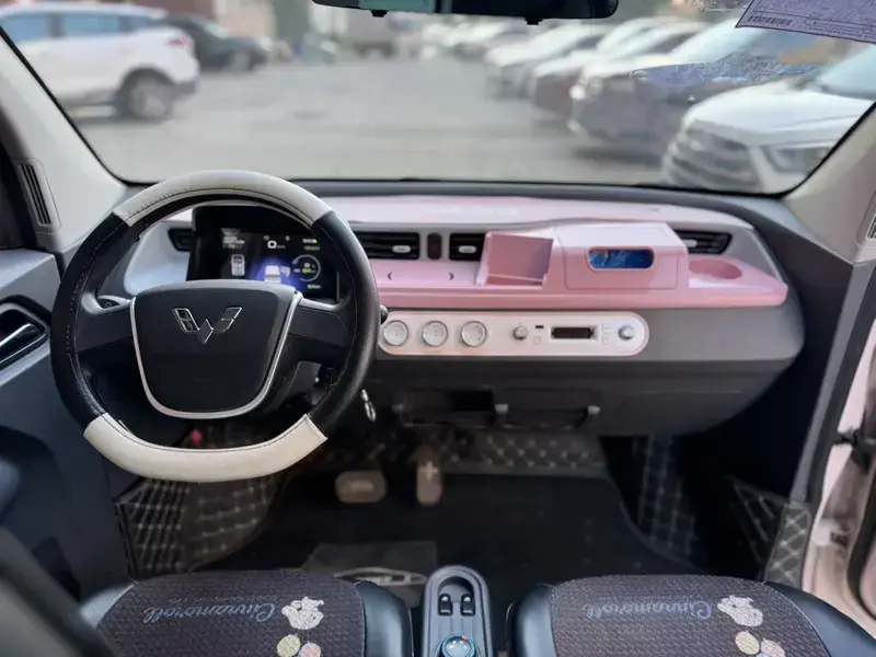 2021 Wuling Mini EV с пробегом 39 000 км
