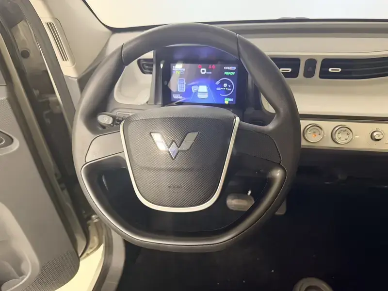 2021 Wuling Mini EV с пробегом 10 400 км
