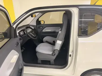 2021 Wuling Mini EV с пробегом 10 400 км