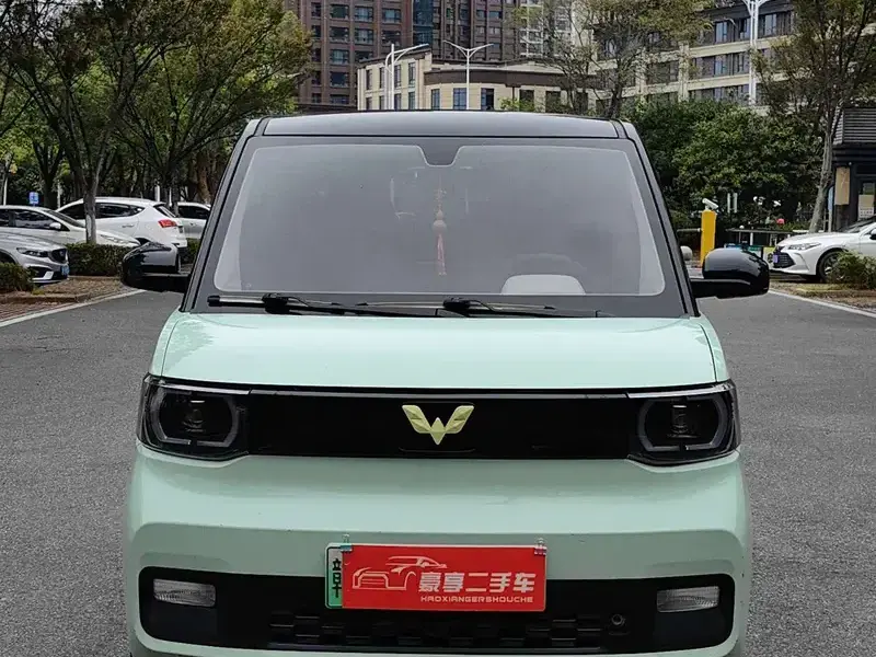 2021 Wuling Mini EV с пробегом 18 000 км