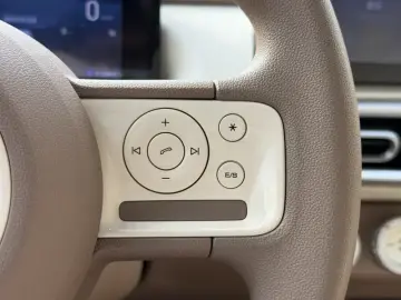 2025 Wuling Mini EV с пробегом 9 000 км