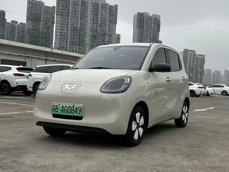 2025 Wuling Mini EV с пробегом 2 000 км