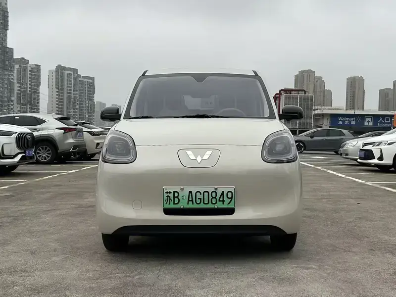 2025 Wuling Mini EV с пробегом 2 000 км