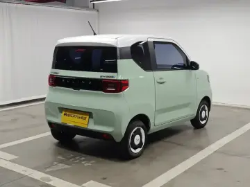 2021 Wuling Mini EV с пробегом 24 300 км